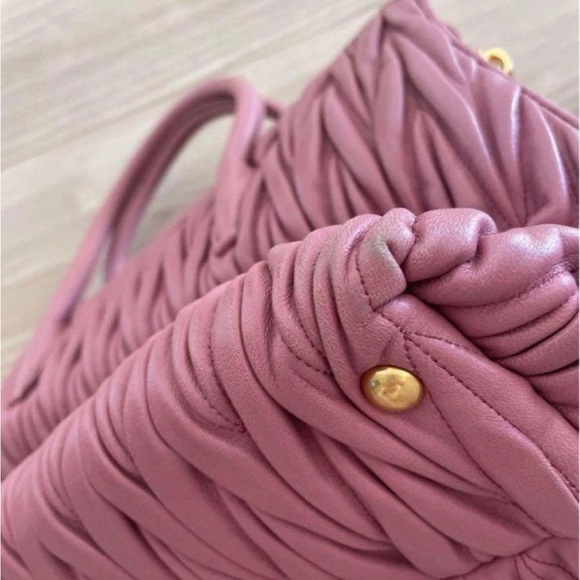 Miu Miu Rose Quilted Satchel - Picture 9 of 11